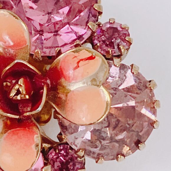 Signed Karu Arke Mid Century 50s Pink Rhinestone Enamel Flower Clip On Earrings - Picture 6 of 12